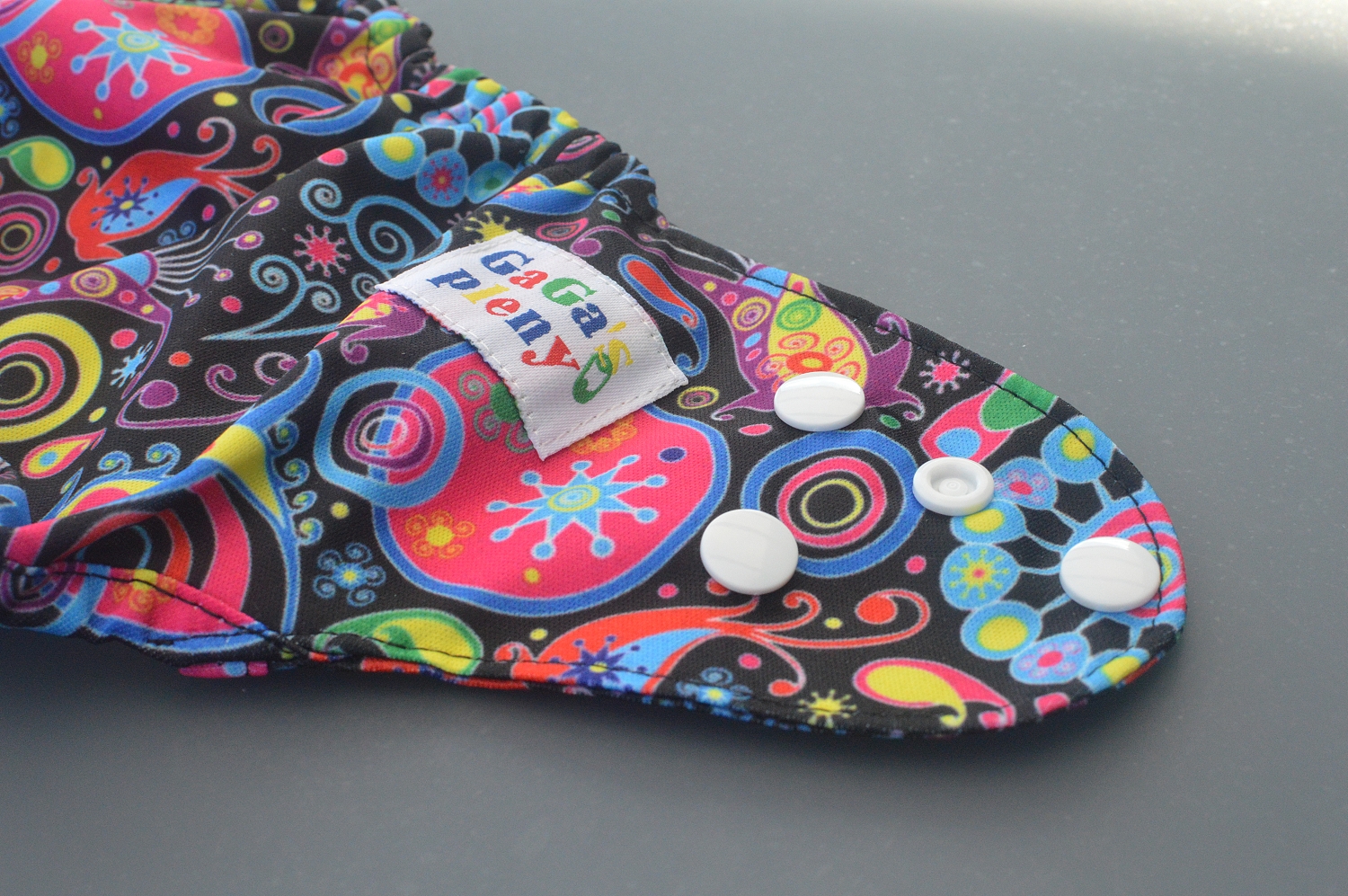 Svrchní kalhotky Páv na patentky