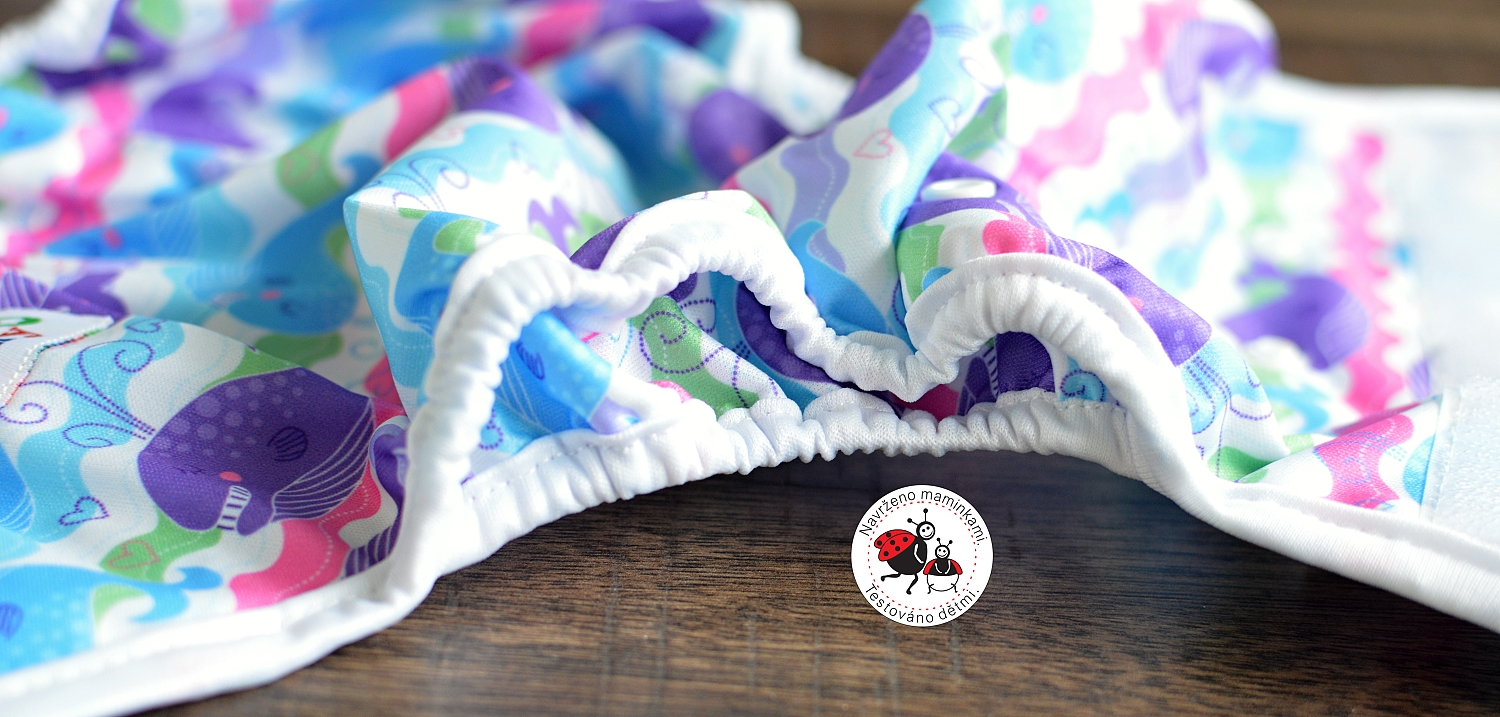 Svrchní kalhotky Barevné velryby 1