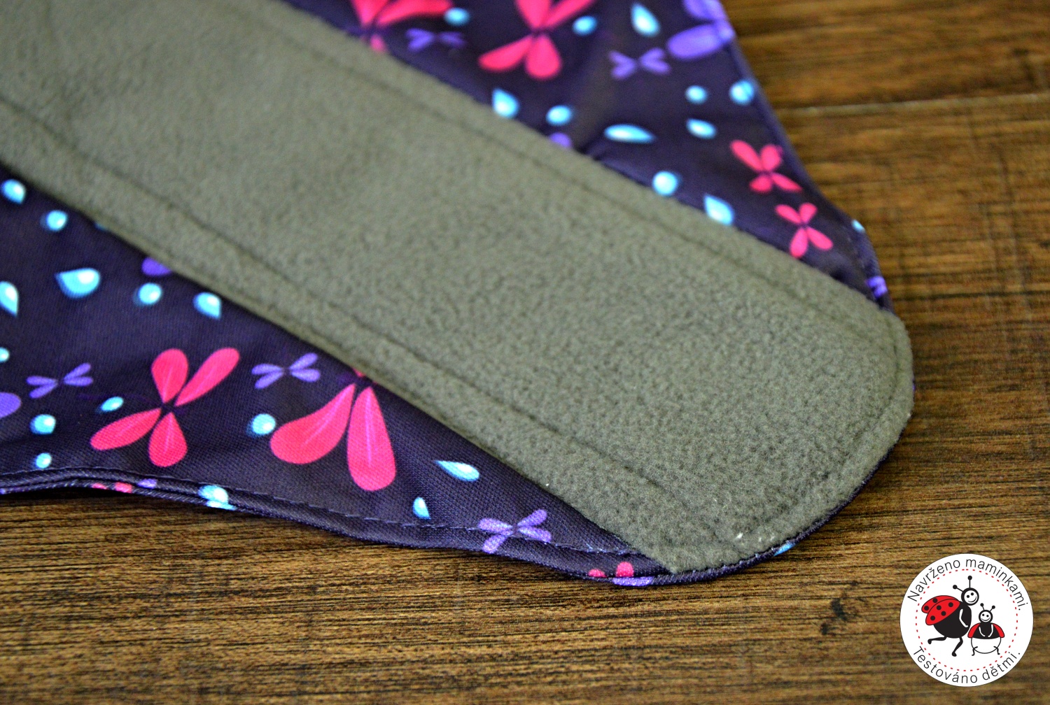 Denní menstruační vložka Motýl Uhlík