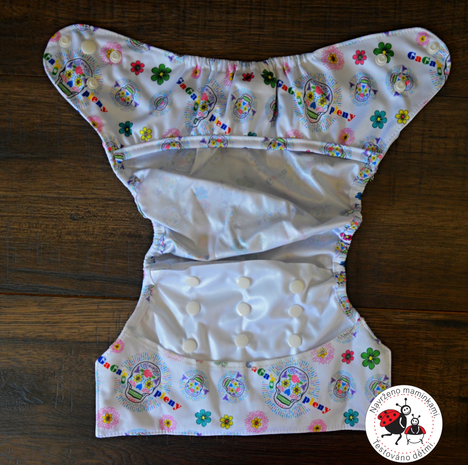 Svrchní kalhotky Lebky GaGa's na patentky