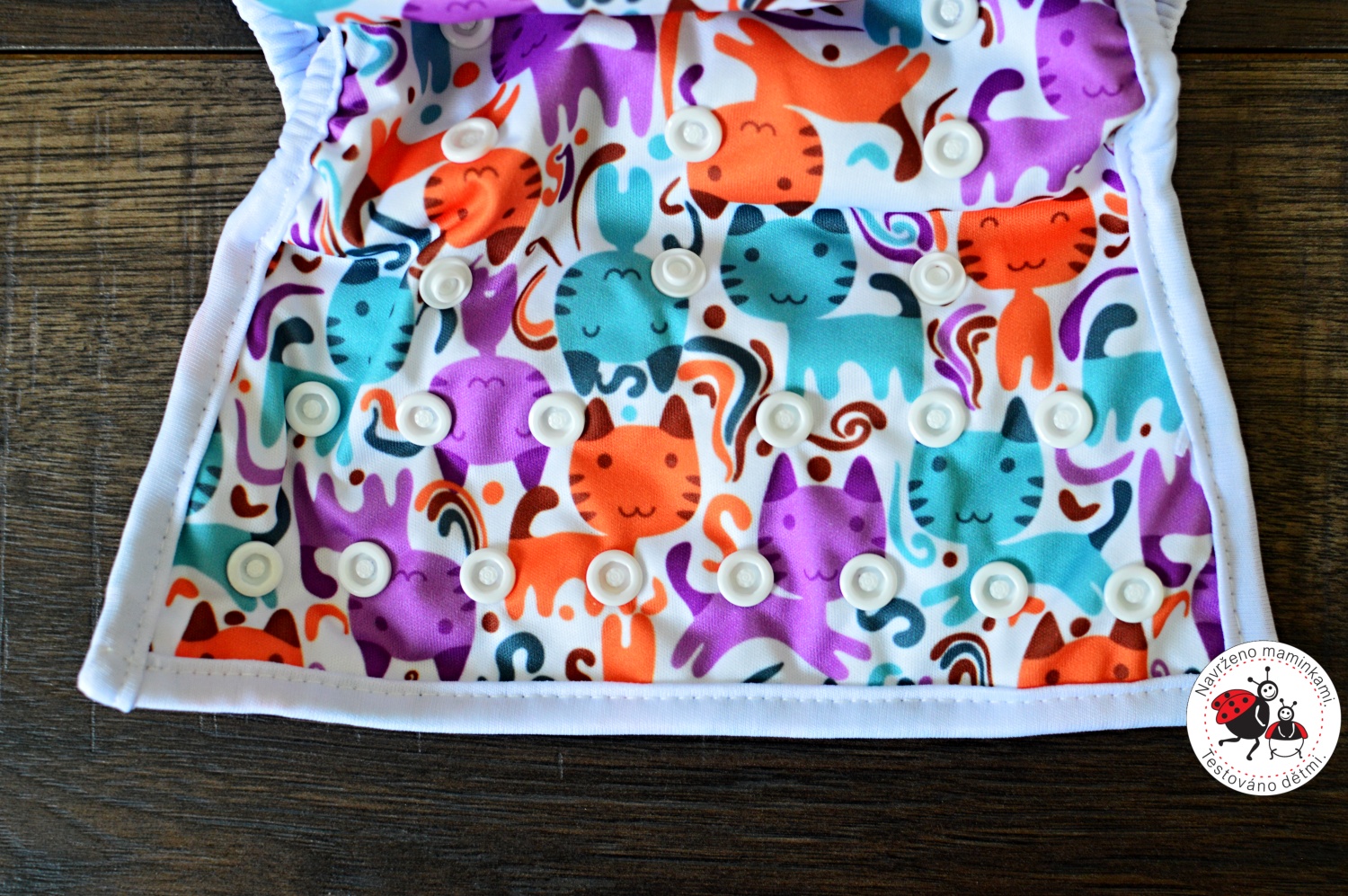 Svrchní kalhotky Barevné kočky na patentky 1